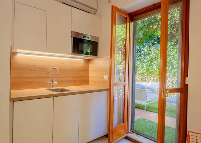 2-room With Terrace Steps From Sea & Casino, Sleeps 4 Apartamento *